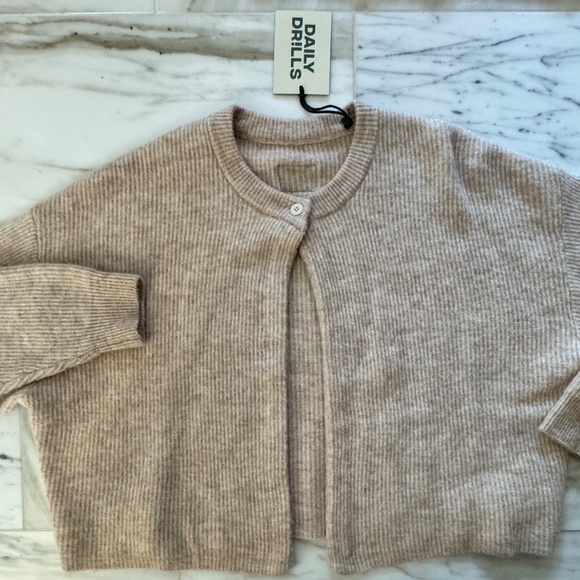 Daily Drills Beige Single Button Long Sleeve Cardigan Sweater - Picture 1 of 7
